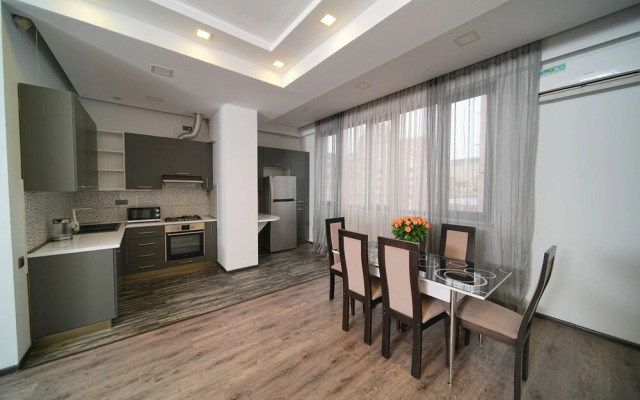 Elegant Suite by Sweet Home