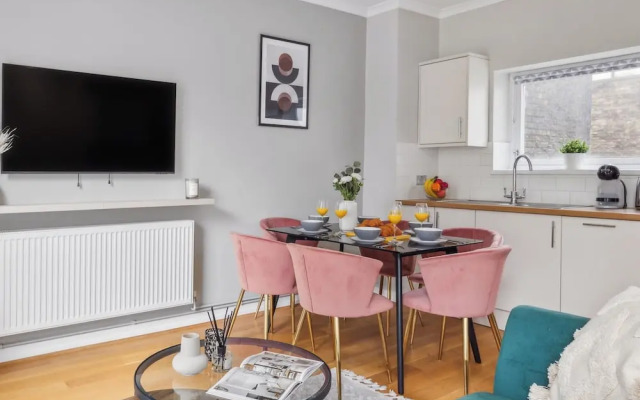 Westminster Charm - 2BR with Style