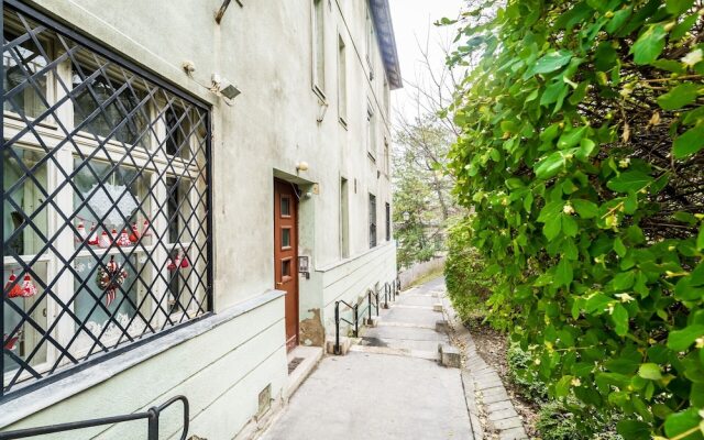 Magas 5 Apartment