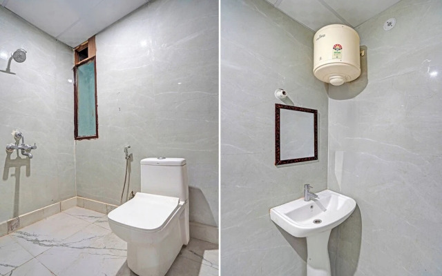 Fabhotel Comfort Inn