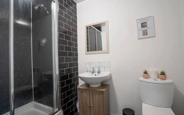 2 Bed-town Centre-free Parking