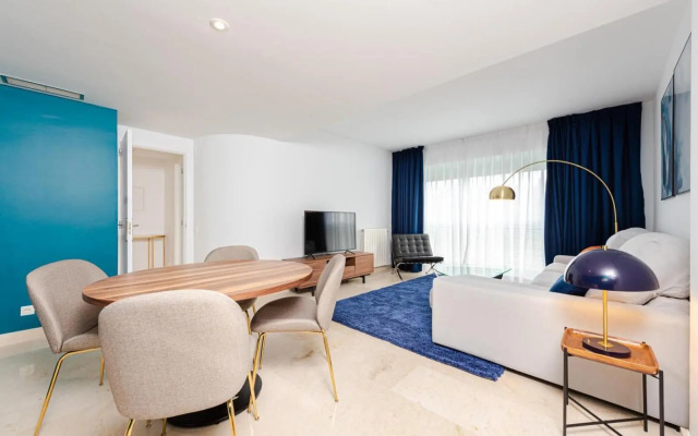 Las Encinas Design Apartment in Conde Orgaz Area - Madrid