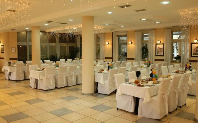 Hotel Leotar