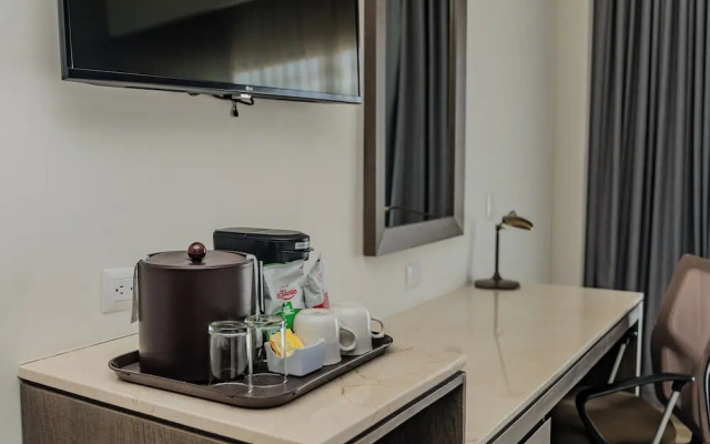 Hampton Inn by Hilton Celaya