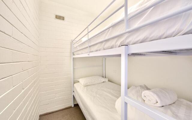 Snow Ski Apartments 24