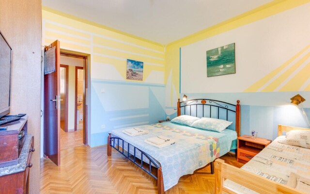 Nice Home in Punat With Wifi and 2 Bedrooms