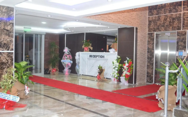 Oz Cavusoglu Hotel