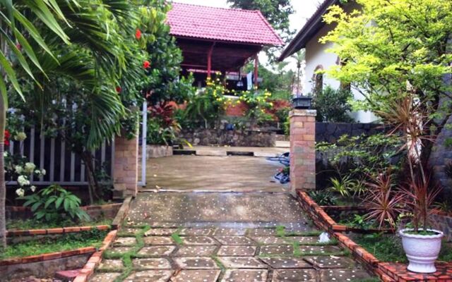 Ha Nga Bungalow