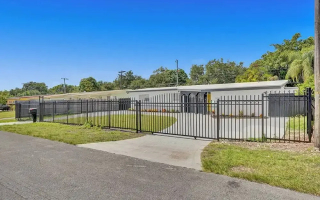 Spacious Home With Heated Pool
