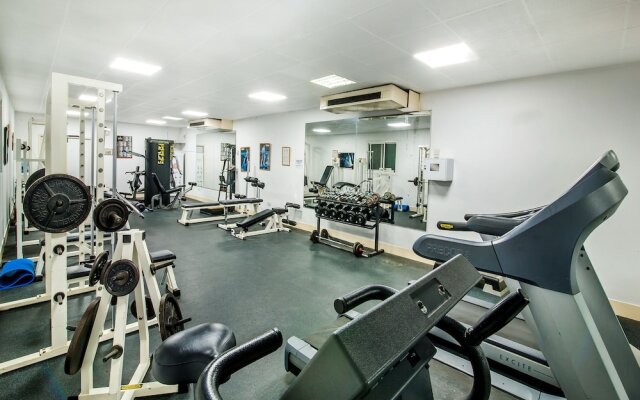 Holiday International Sharjah Hotel