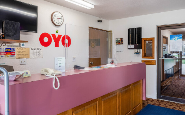 OYO Hotel Chesaning Route 52 & Hwy 57