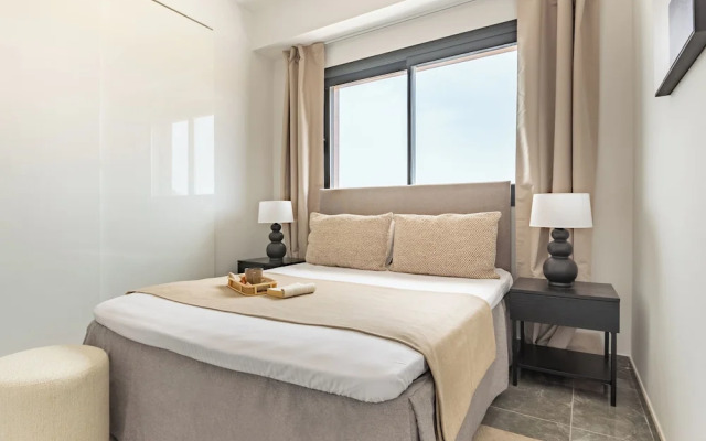 Sanders Evolution 2 Sweet 2 Bedroom Apartment With Balcony