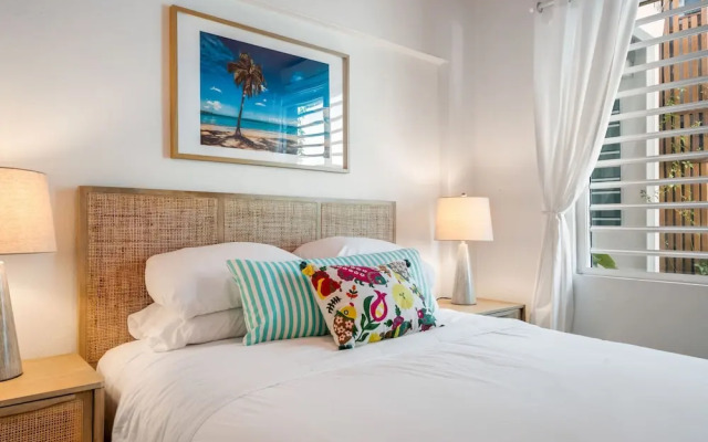 Oasis Condado Pool Parking Beach Steps Away
