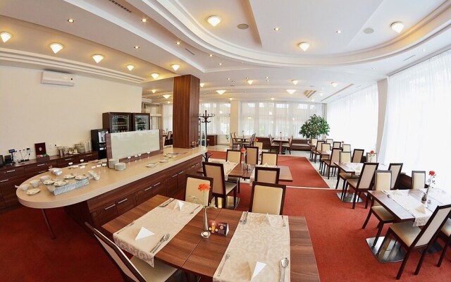 Alexandra Šport Hotel