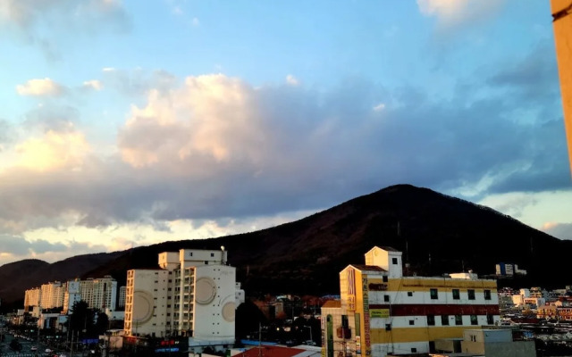 Jinhae InterCity Hotel