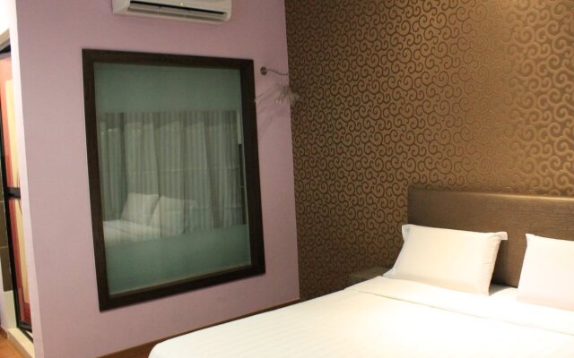 U & Me Hotel