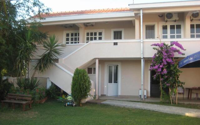 Apartments Ada Bojana