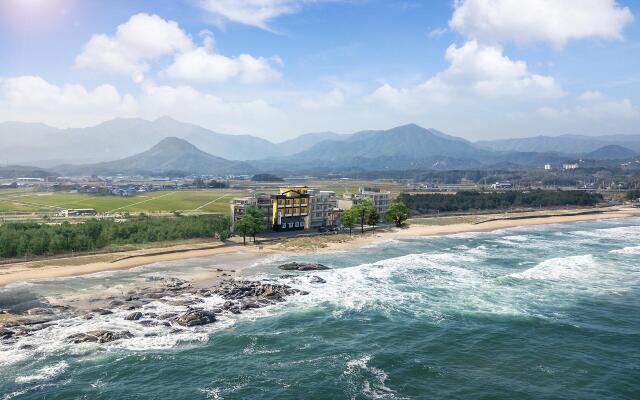 Goseong Oz Pension