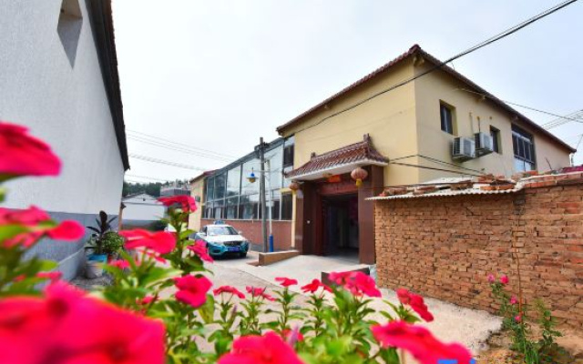 Xinxin Farmhouse