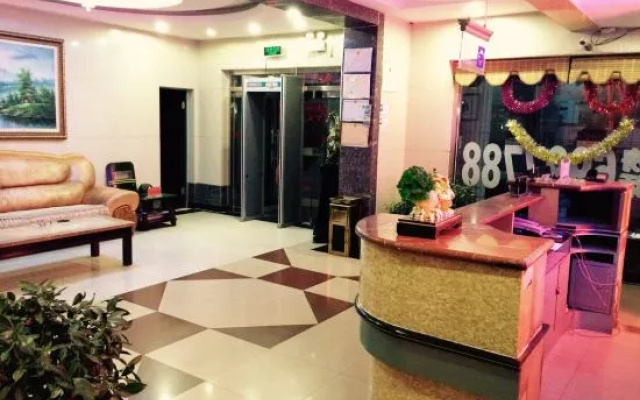 Tianshan Hotel – Lobby – Hami