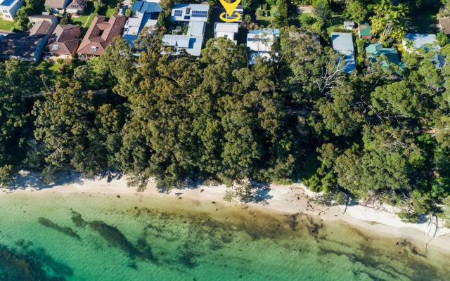 Luxury Living with Private Access to Orion Beach