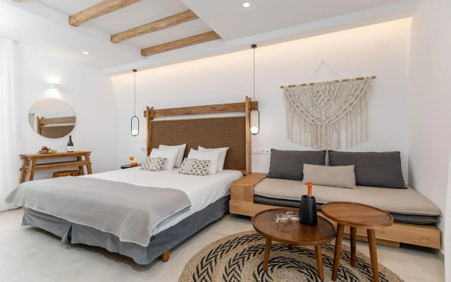 Spiros Hotel