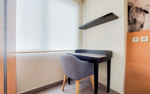 Homey And Comfort Studio Apartment At B Residence