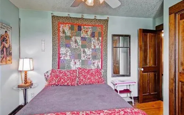 Judy Creek 4 Br home by RedAwning