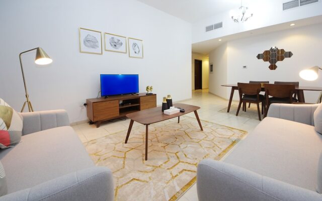 Signature Holiday Homes - Al Fahad Dubai