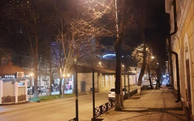 Апартаменты на проспекте Кирова 51А