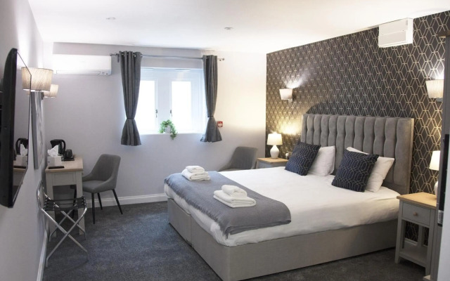 Shendish Manor Hotel & Golf Course