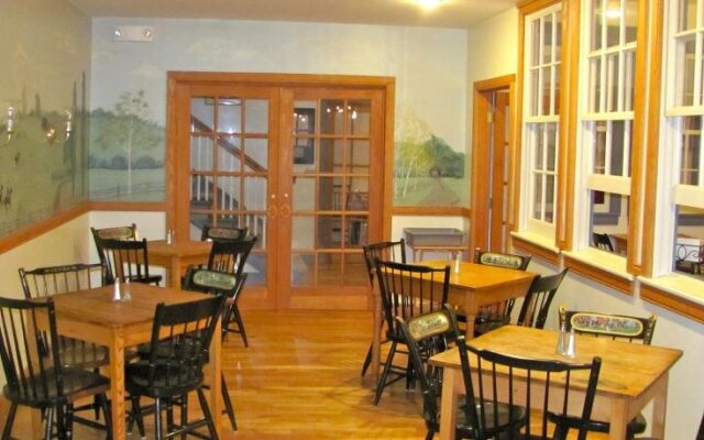 Oak Valley Inn & Suites