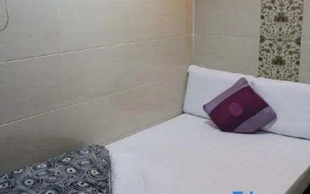 Russian Hostel