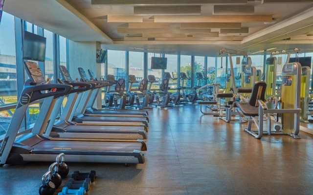 MCollection - Stay Across NAIA Terminal 3 in Newport City