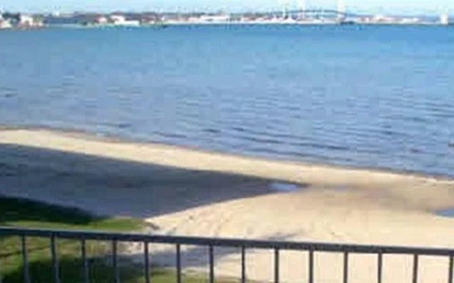 Bridge View Motel & Condo's