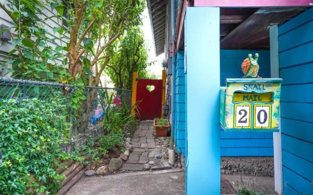 The Artsy Saloon in Vancouver