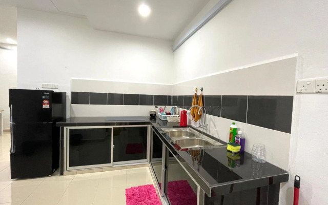 Cozy 288 Entire 3 bedroom House @ Alma Bukit Mertajam