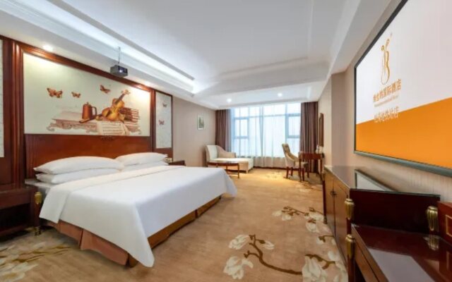 Vienna International Hotel Shenzhen Gongming Tianhong Branch