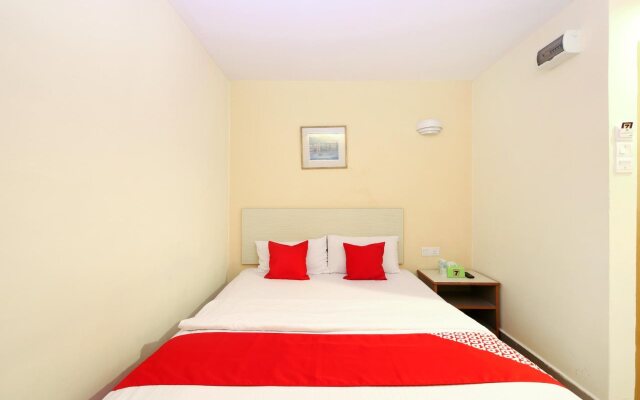 OYO 635 Seven Days Hotel