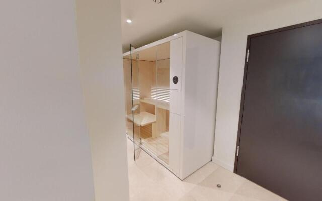 White Pearl Apartment 1.11