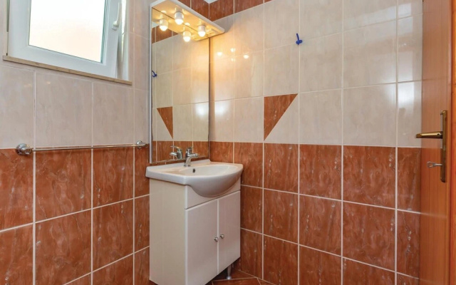 Nice Home in Zivogosce With Wifi and 2 Bedrooms