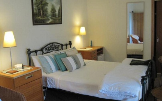 Yarrahapinni Homestead – Guest Rooms – Yarrahapinni