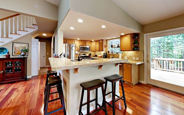 Totally Remodeled Cabin in South Lake Tahoe by RedAwning