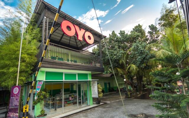 OYO 1745 Guest House Nur Aziziah 2