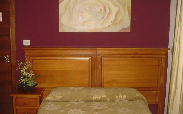 Hostal Cabrera