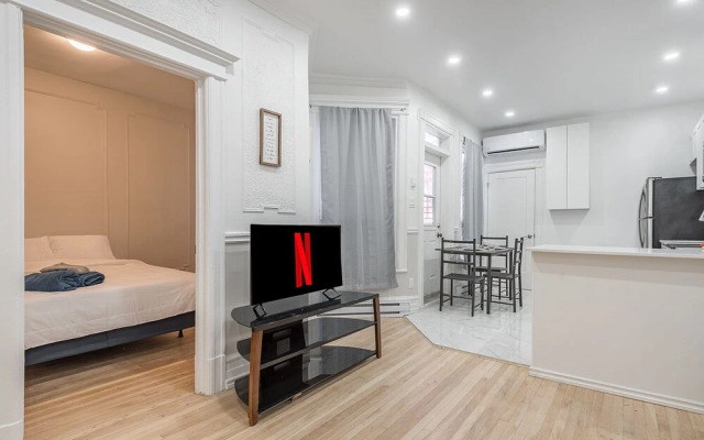 Cozy Private BR in the heart of Plateau