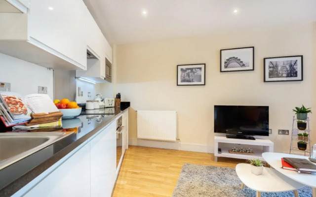 Canary Gateway Apartments