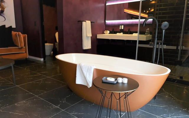 MINT Hotel 84 on Katherine