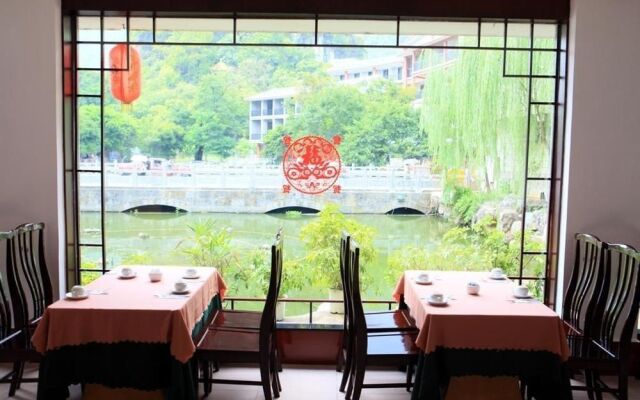 Li River Hotel