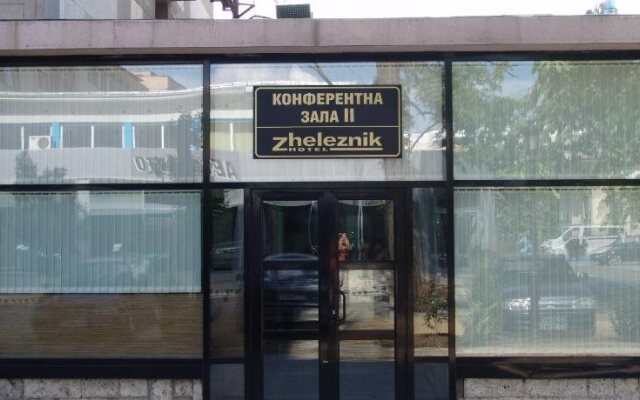 Hotel Zheleznik